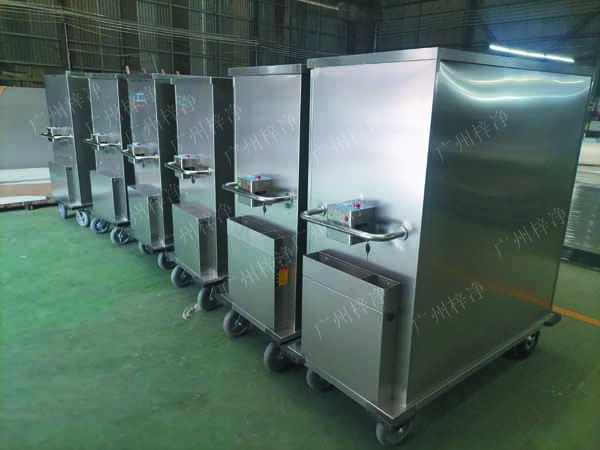 一次性物品電動轉運車采用304拉絲不銹鋼板面板厚度：≥1.2mm,表面作拉絲亞光處理。